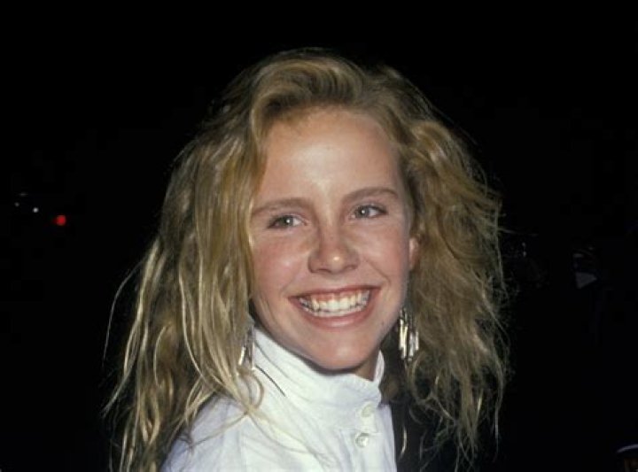 Amanda Peterson Net Worth
