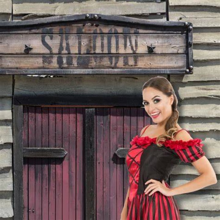Daughtrey Saloon Girl