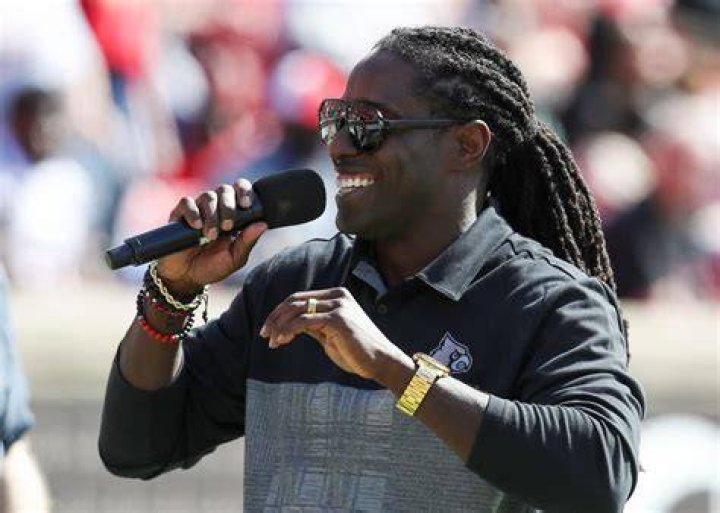 Deion Branch