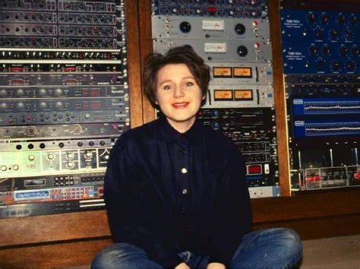 Elisabeth Fraser Net Worth