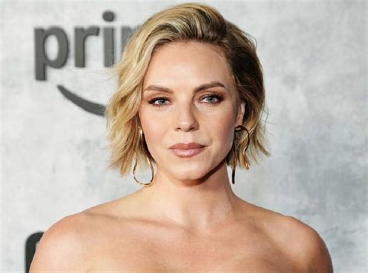 Eloise Mumford Relationship status