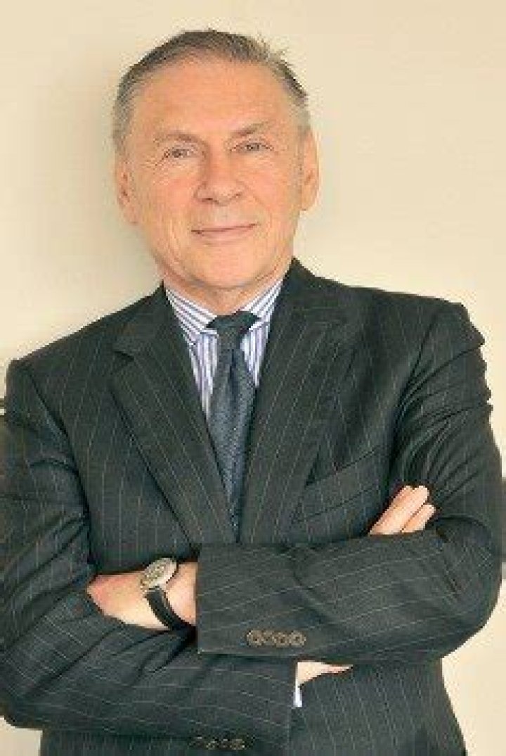 Erol Aksoy Net Worth