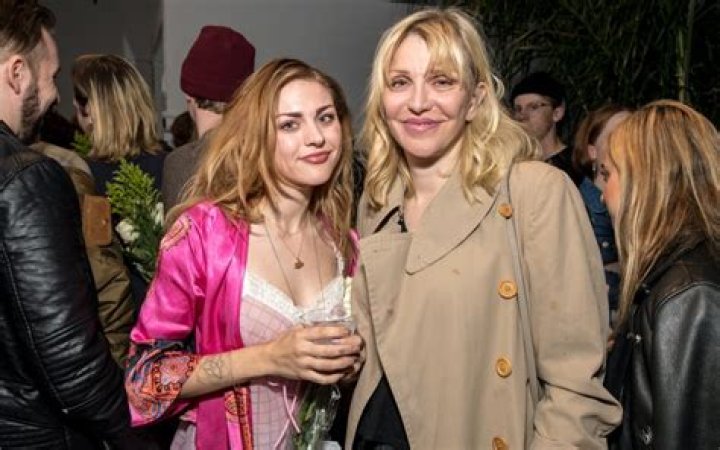 Frances Bean Cobain Net Worth