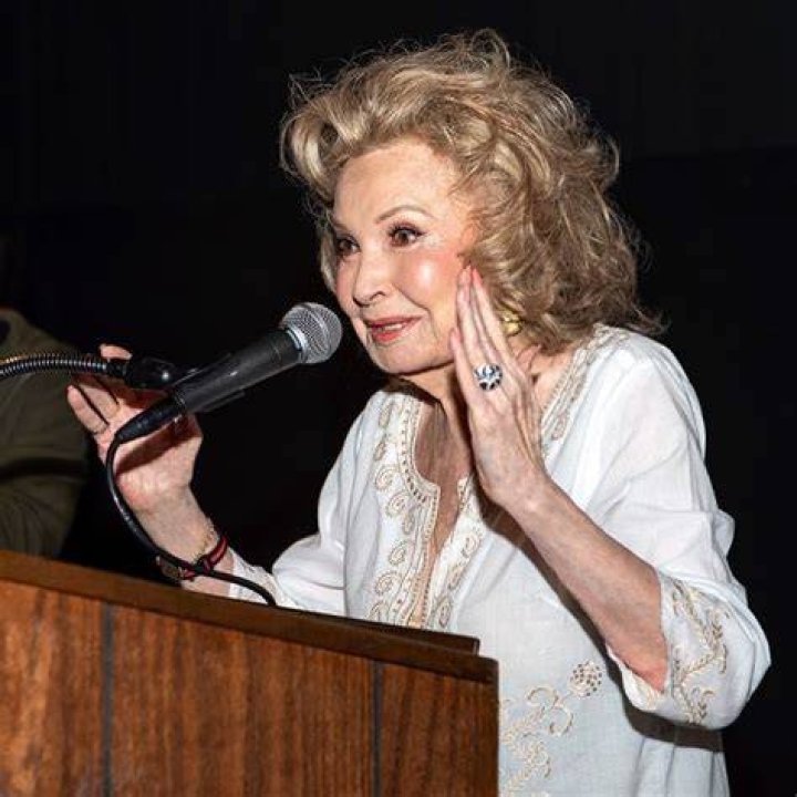 Gigi Perreau Net Worth