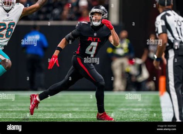 Himself - Atlanta Falcons Wide Receiver / Himself - Atlanta Falcons Tight End / Himself - Atlanta Falocns Wide Receiver / Himself - Philadelphia Eagles Wide Receiver