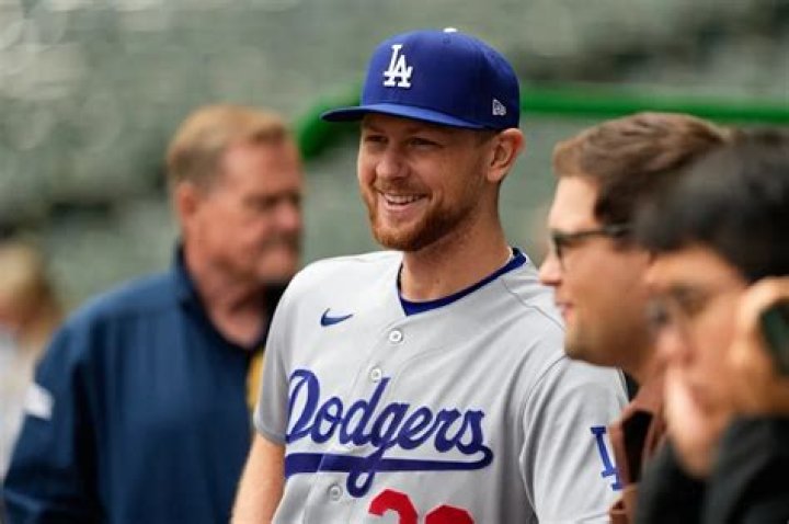 Himself - Brooklyn Dodgers Pitcher / Himself - Brooklyn Dodgers Pinch Runner