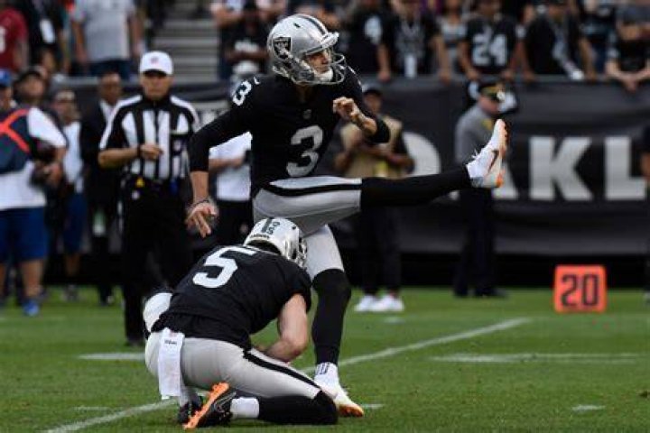 Himself - Oakland Raiders Kicker / Kicker / Himself - Houston Oilers Kicker / Himself - Oakland Raiders Quarterback / Quarterback / Himself - Houston Oilers Quarterback / Himself - Oakland Raiders Qurterback