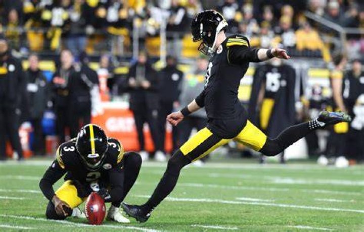 Himself - Pittsburgh Steelers Kicker / Himself - Kicker Pittsburgh Steelers / Himself / Himself - Pittsburgh Steelers Placekicker