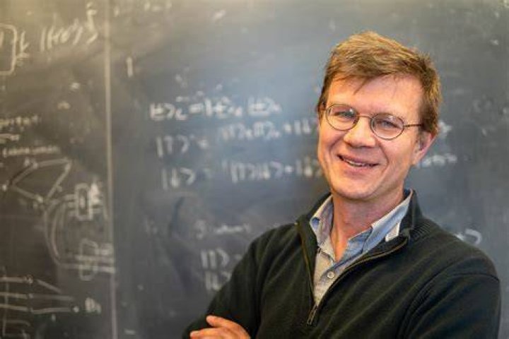Himself - Professor, Harvard University