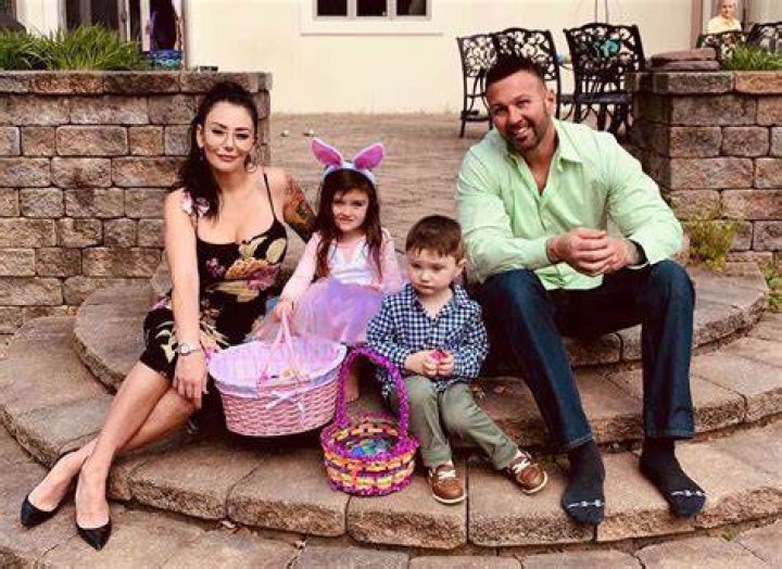 Image of Jenni Farley children Meilani and Greyson