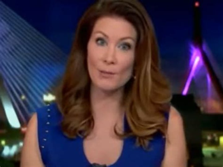 Image of News Correspondent, Molly Line Wiki Bio