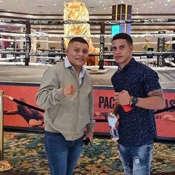 Isaac Cruz Net Worth