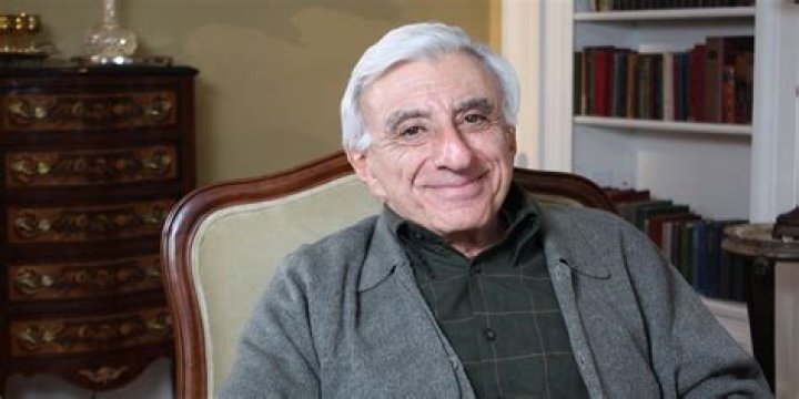 Jamie Farr Net Worth