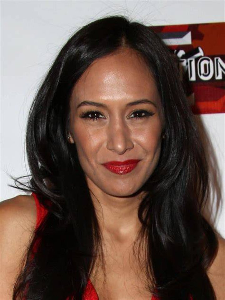 Jo de la Rosa Net Worth