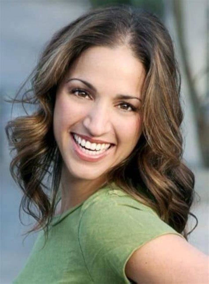 Julia Lea Wolov Net Worth