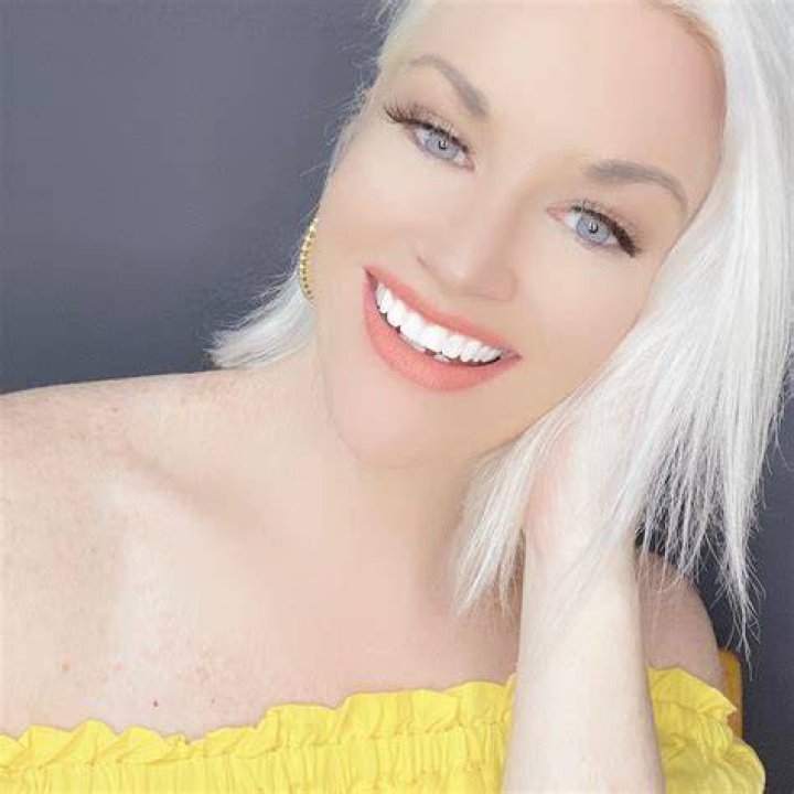 Kara C. Roberts Net Worth