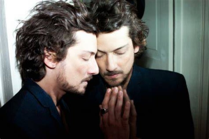 León Larregui Net Worth