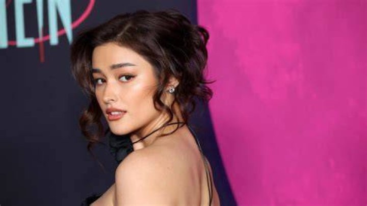 Liza Soberano Net Worth