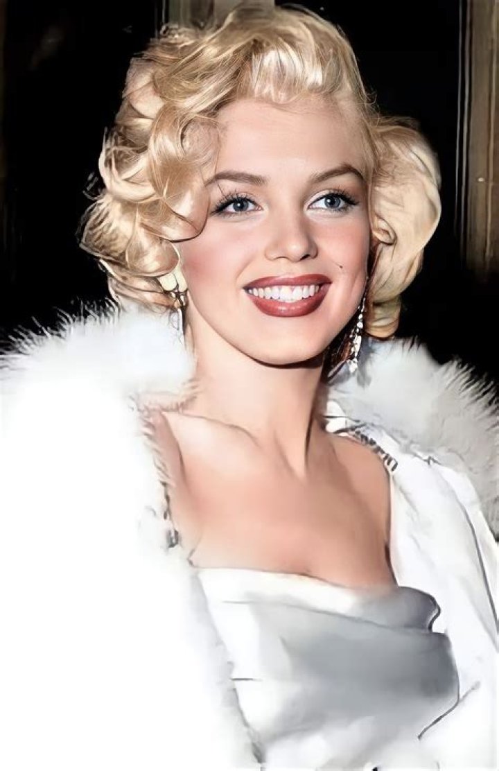 MARILYN MONROE