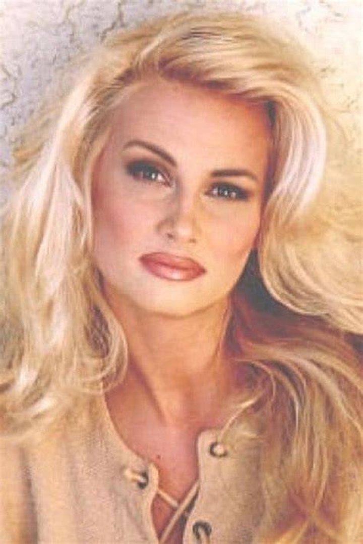 Mary Ann Schmidt Net Worth
