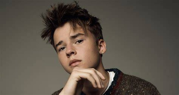 Maxwell Jenkins Biography, Age, Family, Net Worth, Height, School, Movies