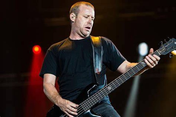 Mike Kroeger Net Worth