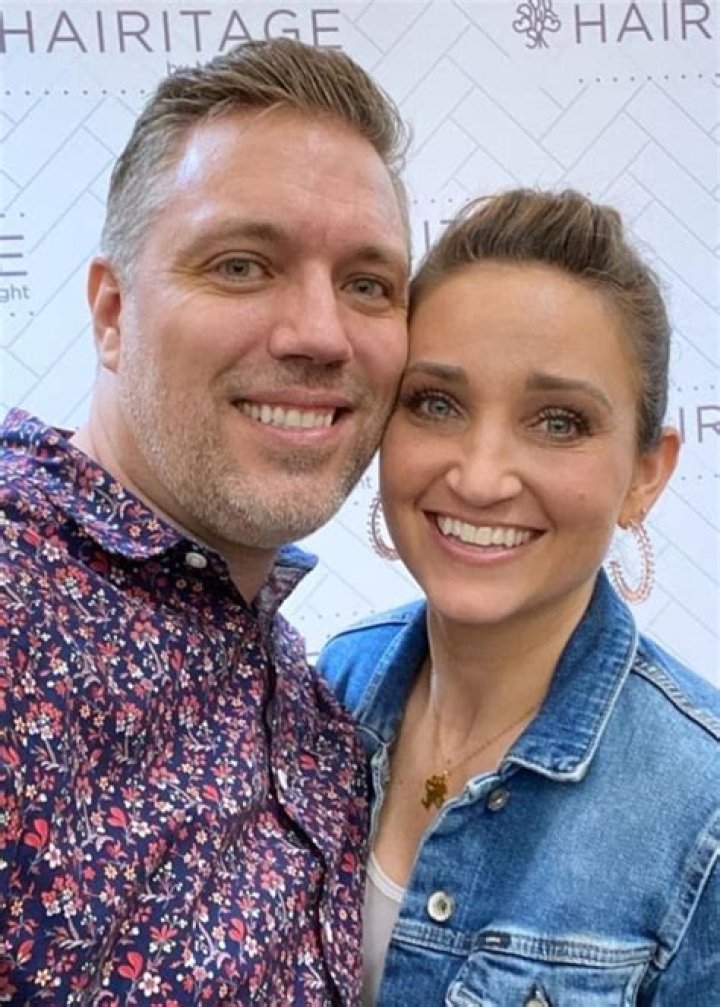 Mindy McKnight with her husband Shaun