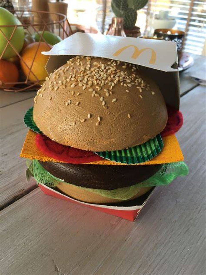 Miss Picante Surprise (segment Hamburger! The Rapist?)