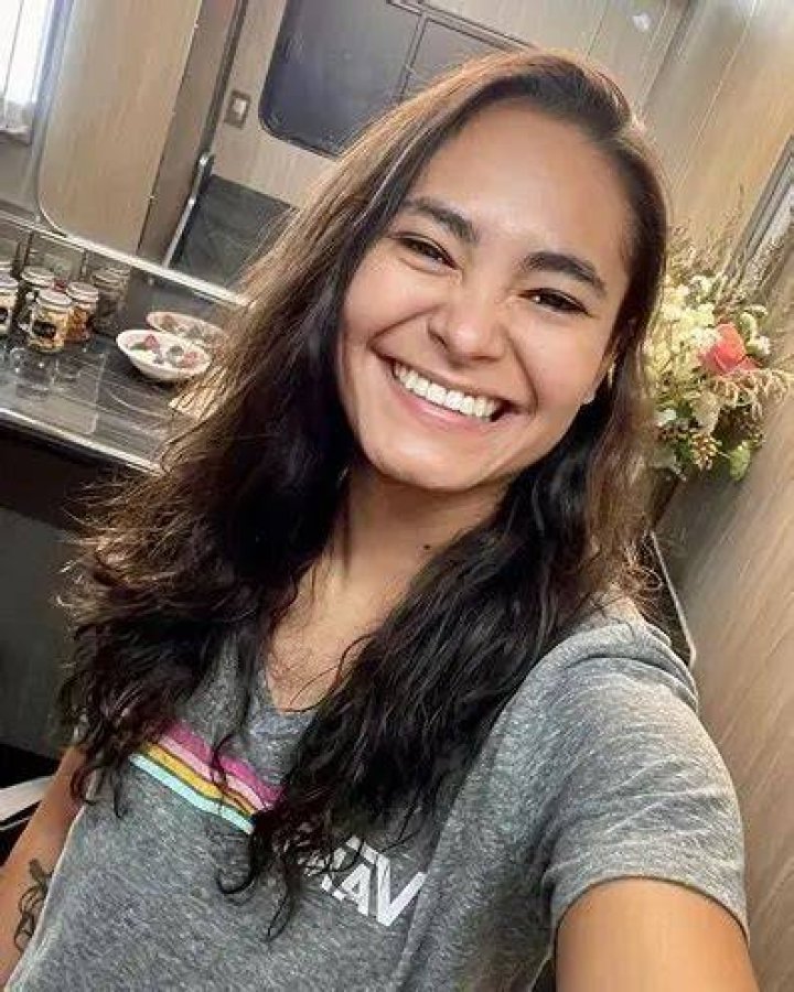 Mitzi Mabel Cadena Net Worth