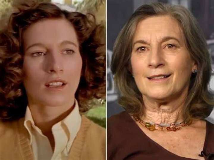 Nancy Kyes on right in a yellow shirt with Jamie Lee Curtis.