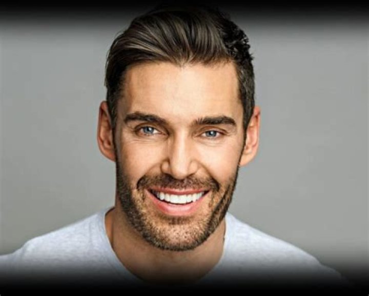 Nick Hounslow Net Worth