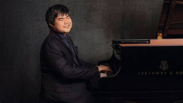 Nobuyuki Tsujii Net Worth