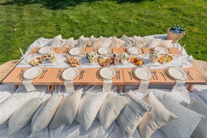 Picnic Guest