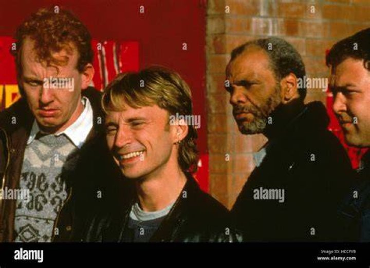 Robert Carlyle, Mark Addy, Paul Barber, Steve Huison, William Snape, Hugo Speer, Tom Wilkinson