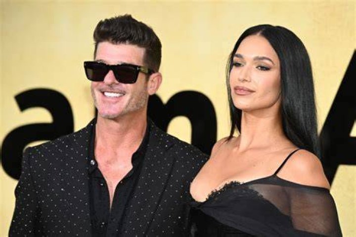Robin Thicke with April Love Geary Robin Thicke with April Love Geary