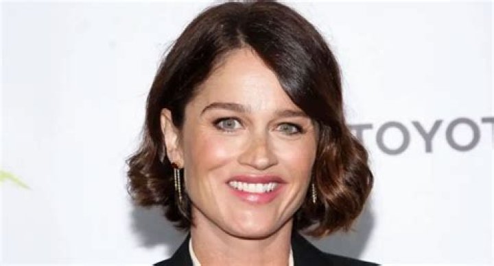 Robin Tunney Net Worth
