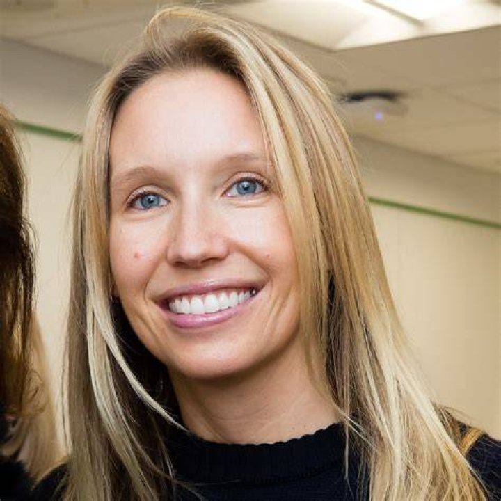Stephanie Ercklentz Net Worth