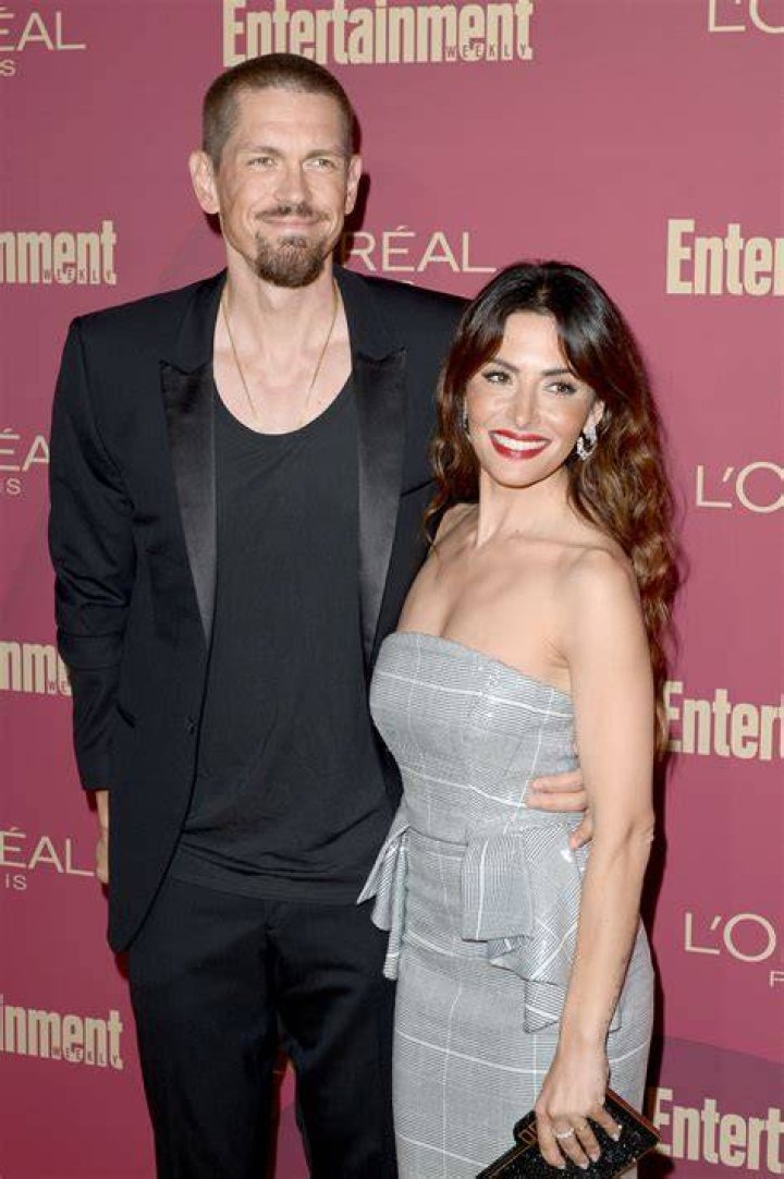 Steve Howey relationship status Steve Howey relationship status
