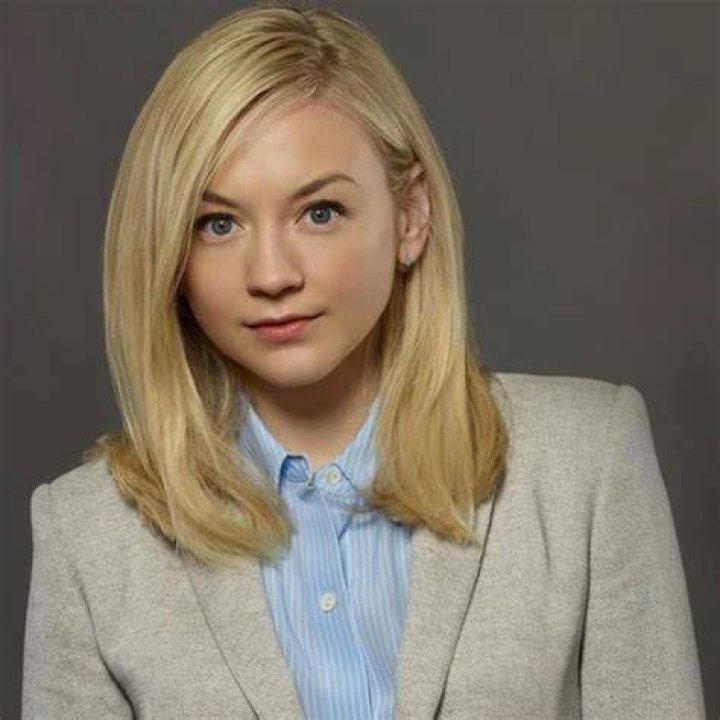 Tess Larson