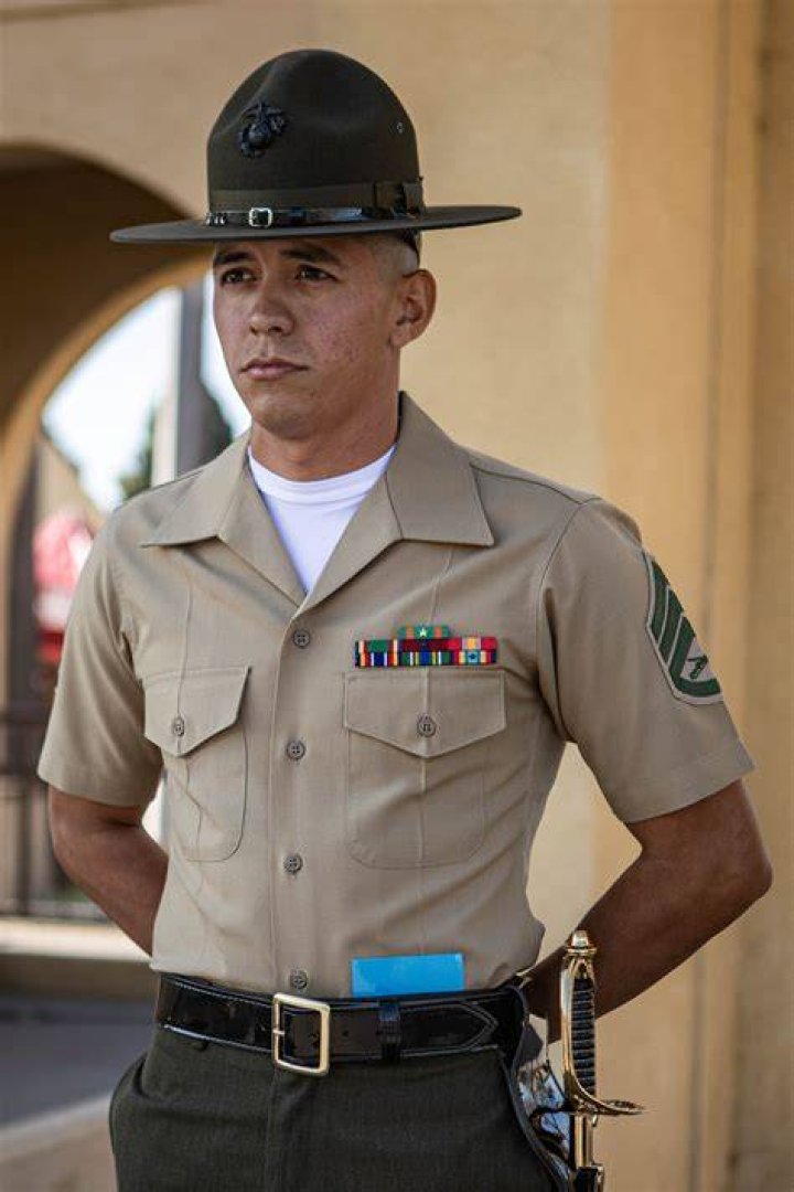 Uni Sergeant / Uniform Sgt.