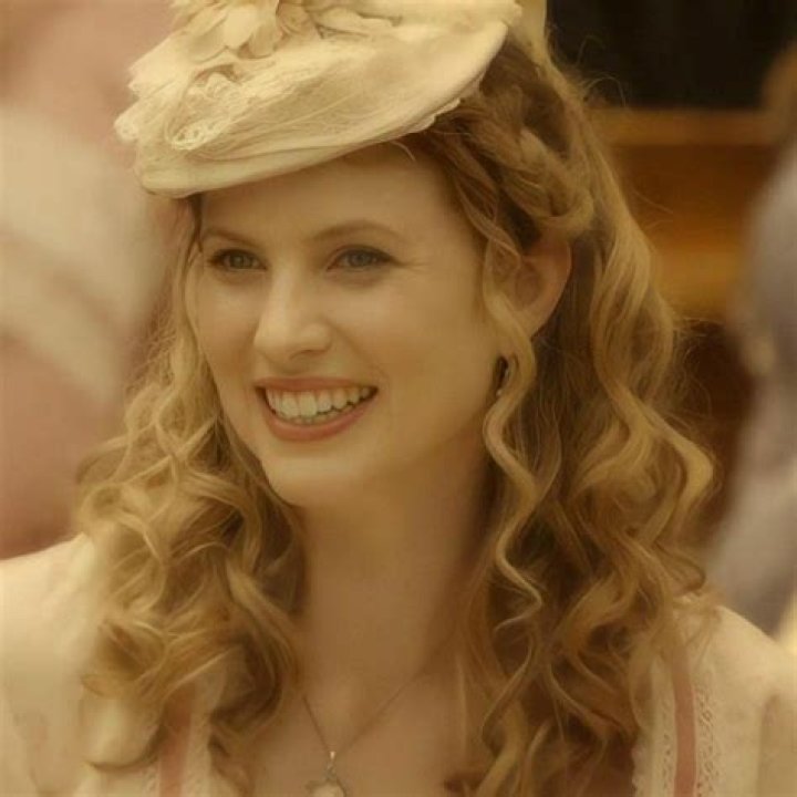 Valerie Tulle