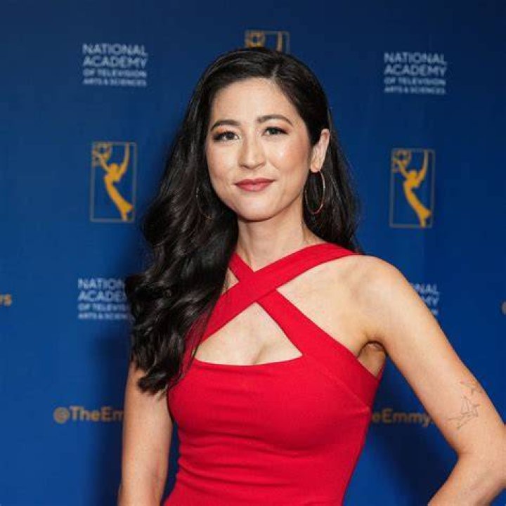 Who is Mina Kimes & How Large is Her Net Worth? Bio, ESPN, Wedding, Husband, Tattoo, IG